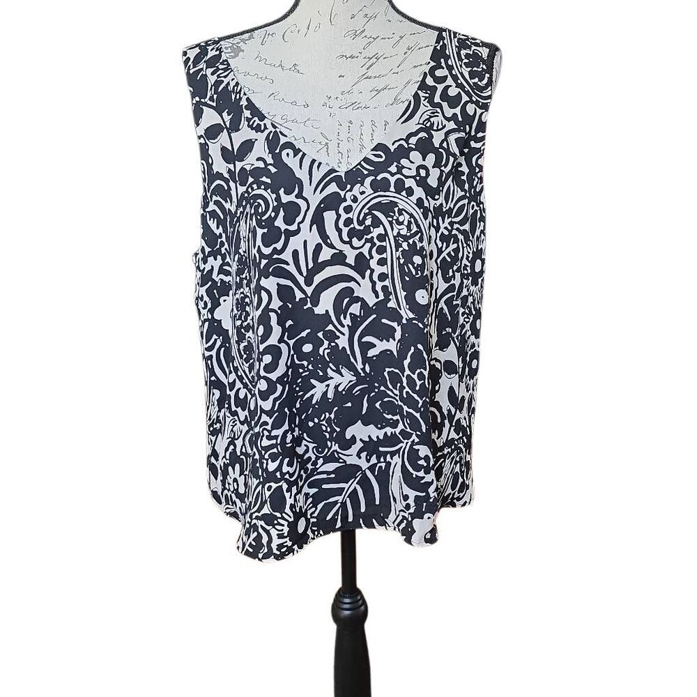 Nine Britton Women Size Large Cream Black Paisley Print V-Neck Sleeveless Blouse